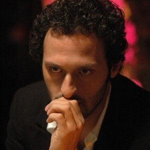 Fabio Troiano  in una scena del film Il giorno più bello