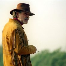 Fabrizio Bentivoglio in una scena del film L'amico di famiglia