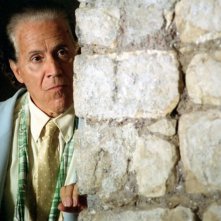 Giacomo Rizzo in una scena del film L'amico di famiglia