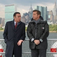 Massimo Ghini e Christian De Sica in una scena del film Natale a New York