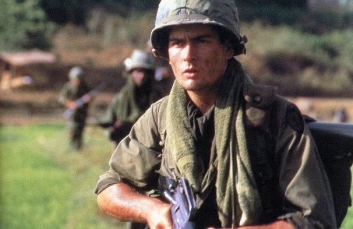 Charlie Sheen: “Avevo capito che Matthew Perry non era sobrio prima della sua morte”