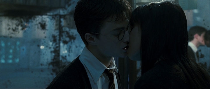 Il bacio tra Daniel Radcliffe e Katie Leung in Harry Potter e l'Ordine della Fenice.