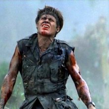 Willem Dafoe in una sequenza di Platoon