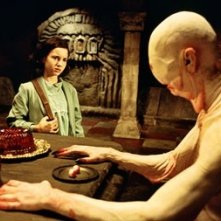 Doug Jones ed Ivana Baquero in  una scena del film Il labirinto del fauno