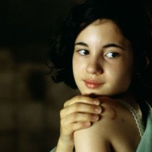 La piccola Ivana Baquero in  una scena del film Il labirinto del fauno