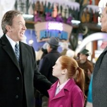  Judge Reinhold, Tim Allen e Liliana Mumy in una scena di Santa Clause è nei guai
