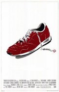 La locandina di L'uomo con la scarpa rossa