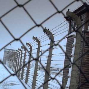 Una scena del film La strada di Levi