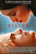La locandina di Kissed