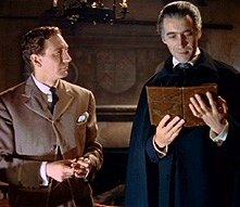 John Van Eyssen E Christopher Lee In Una Scena Del Film Dracula Il Vampiro 34185