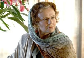 Julie Walters in una scena del film film In viaggio con Evie - Driving Lessons