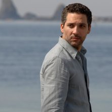 Beppe Fiorello in una scena di 'Troppi equovoci' della serie 'Crimini'