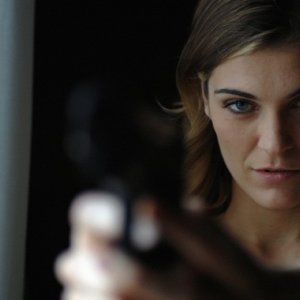 Claudia Zanella in una scena di 'Troppi equovoci' della serie 'Crimini'