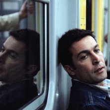 Pietro Taricone in una scena del film Il covo di Teresa