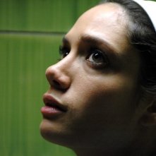 Un primo piano di Samuela Sardo in 'Terapia d'urto' episodio della serie Crimini