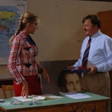 Brigitta Boccoli e Massimo Boldi in una scena di Olè