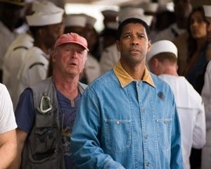 Denzel Washington e Tony Scott in una scena di Deja Vu - Corsa Contro Il Tempo