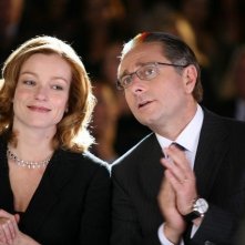 Stefania Rocca e Paolo Bonolis in una scena di Commediasexi, regia di Alessandro D'Alatri