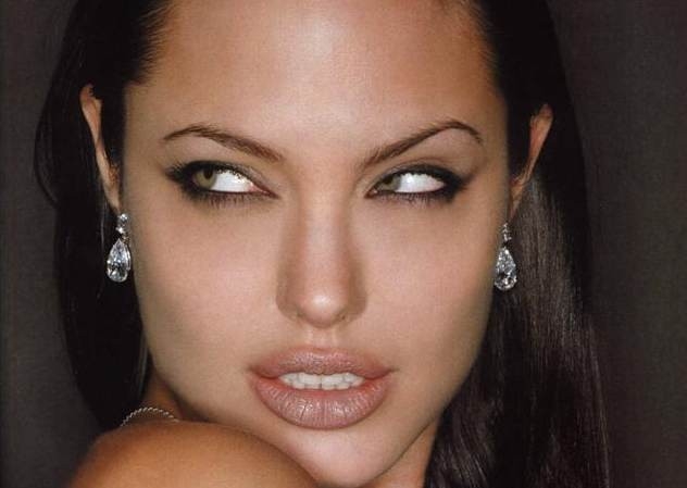 Angelina Jolie 34692