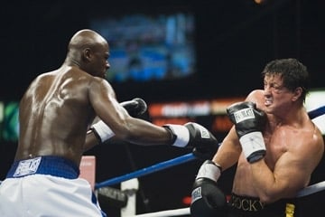 Sylvester Stallone e Antonio Tarver combattono nel film Rocky Balboa