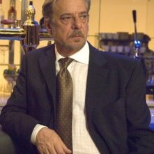 Giancarlo Giannini in una scena del film Casino Royale