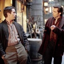 Hugh Jackman e Christian Bale in una scena del film 'The Prestige'