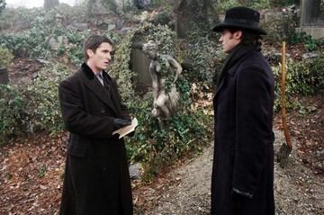 Hugh Jackman e Christian Bale in una scena di 'The Prestige'