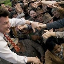 Sean Penn in una scena del film Tutti gli uomini del re (All the King's Men)