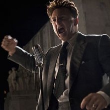 Sean Penn in una scena del film Tutti gli uomini del re (All the King's Men, 2006)