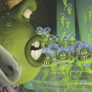 Una simpatica scena del film Giù per il tubo