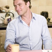 Jude Law in una scena del film L'amore non va in vacanza