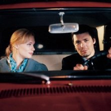 Una scena del film Le luci della sera, per la regia di Aki Kaurismäki