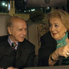 Una scena del film Intramontabile effervescenza