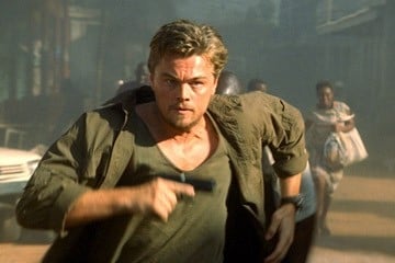 Leonardo DiCaprio in una scena della pellicola Blood Diamond - Diamanti di sangue