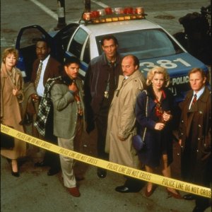 La locandina di NYPD Blue