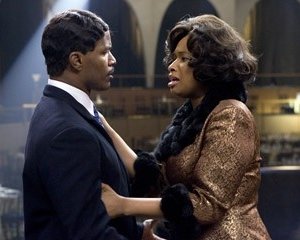 Jamie Foxx insieme a Jennifer Hudson in una scena di Dreamgirls
