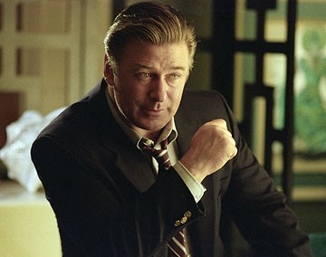 Alec Baldwin in una scena del film Correndo con le forbici in mano