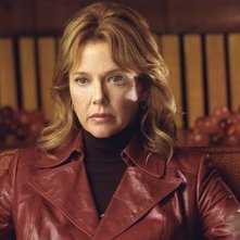 Annette Bening in una scena del film Correndo con le forbici in mano