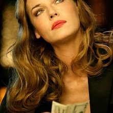 Connie Nielsen in una scena del film The Ice Harvest