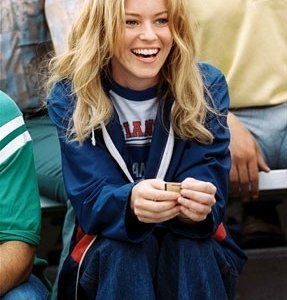 Elizabeth Banks in una scena del film Imbattibile