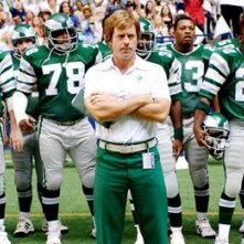 Greg Kinnear in una scena del film Imbattibile