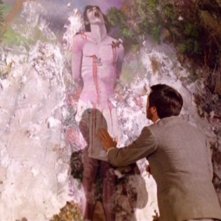 Lino Capolicchio in una scena de La casa dalle finestre che ridono