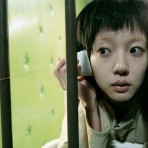 Lim Su-Jeong in una scena di 'I'm a Cyborg, but That's OK'