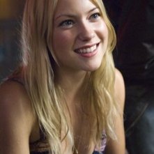 Laura Ramsey in una sequenza del film The Covenant