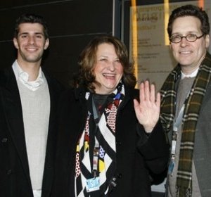 Lynn Hershman Leeson insieme ai produttori Steve Beer e Dan Kessler a Berlino 2007 per presentare il film Strange Culture