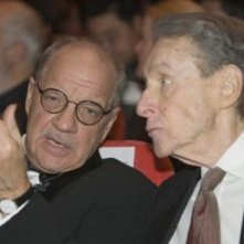Paul Schrader e Arthur Penn, rispettivamente presiodente della giuria e orso d'oro alla carriera della 57° edizione del festival di Berlino