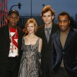 Danny Glover, Laura Regan, Rossif Sutherland e Clement Virgo alla Berlinale 2007 per presentare il film Poor Boy's Game
