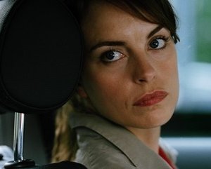 Nina Hoss in una scena del film Yella