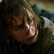 Nina Hoss in una scena del film Yella