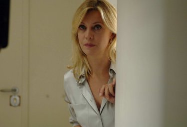 Margherita Buy in una sequenza di Saturno Contro